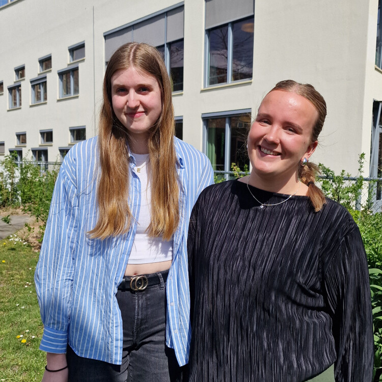 Twee studenten voor Het Zonnehuis.